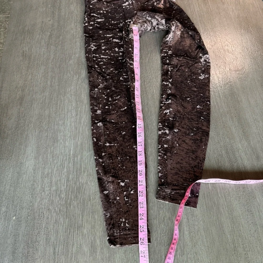 Lululemon Crushed Velvet Brown Wunder Under Leggings 6
